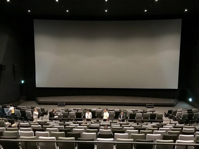 ULTIRAスクリーン