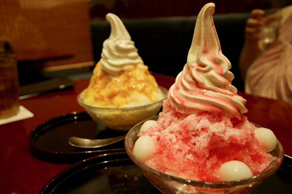 リータンタンカフェ ココリア多摩センター店のいちごミルクのかき氷