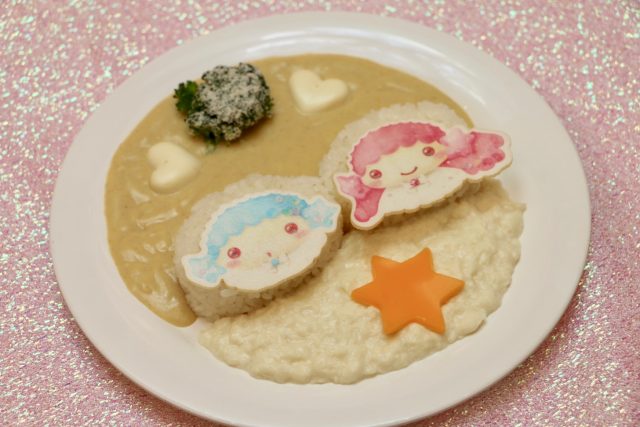 キキララのホワイトクリスマスカレー（1400円）