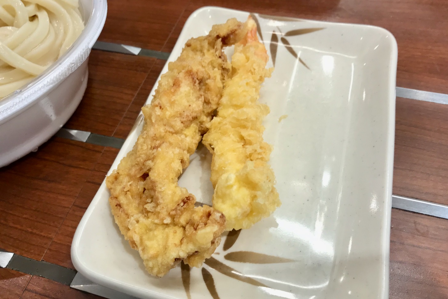丸亀製麺 多摩で天ぷらはこのあと、パックに詰めに