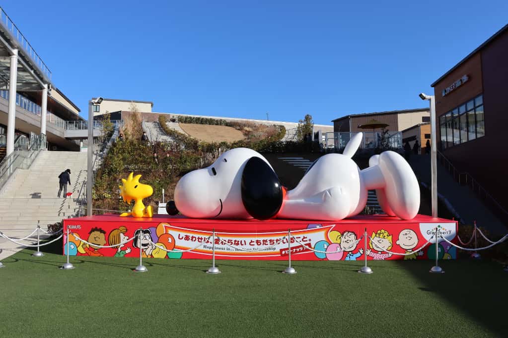 「SNOOPY HAPPINESS FLOAT」(C) 2021 Peanuts