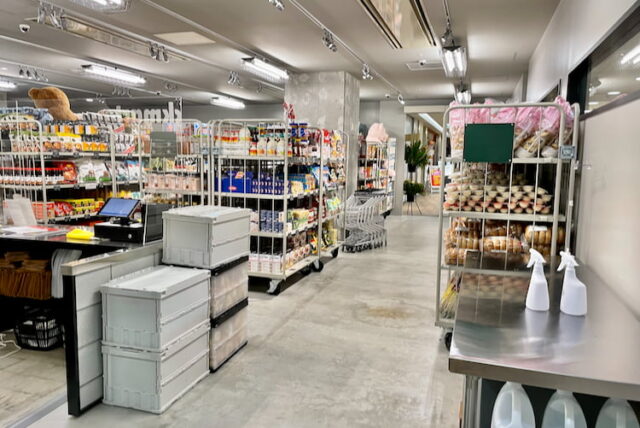 コストコ人気商品再販店「ストックマート」が府中くるる4階にオープン!初日に行ってきました – 多摩ポン