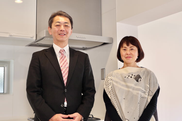 中央企画株式会社の田岡 浩一郎さん(左)と小野澤裕子さん（右）