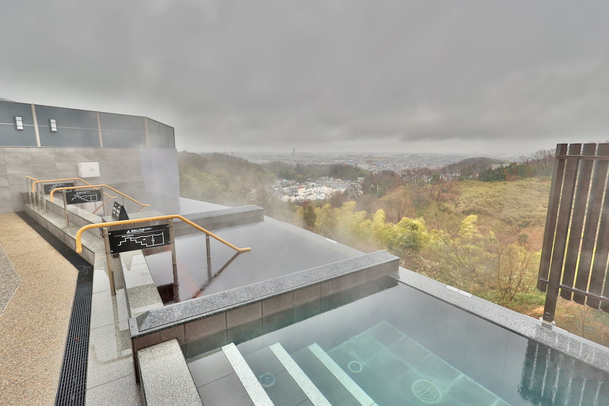 花の香りと湯に癒やされる「花景の湯」期間限定で入館料1,500円に