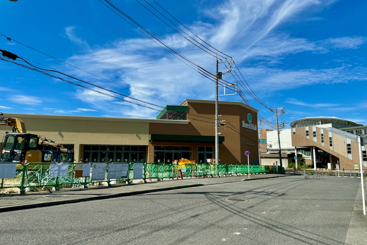 フォレストモール川崎黒川と黒川駅