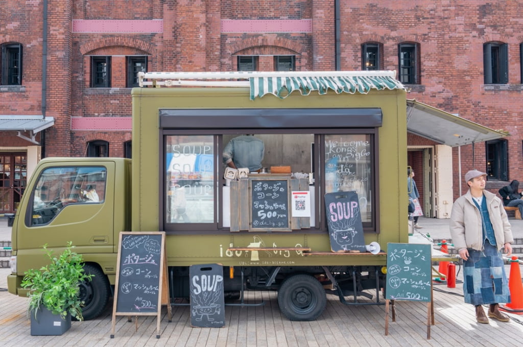 古民家Bistro店「ido Bistro」のキッチンカー