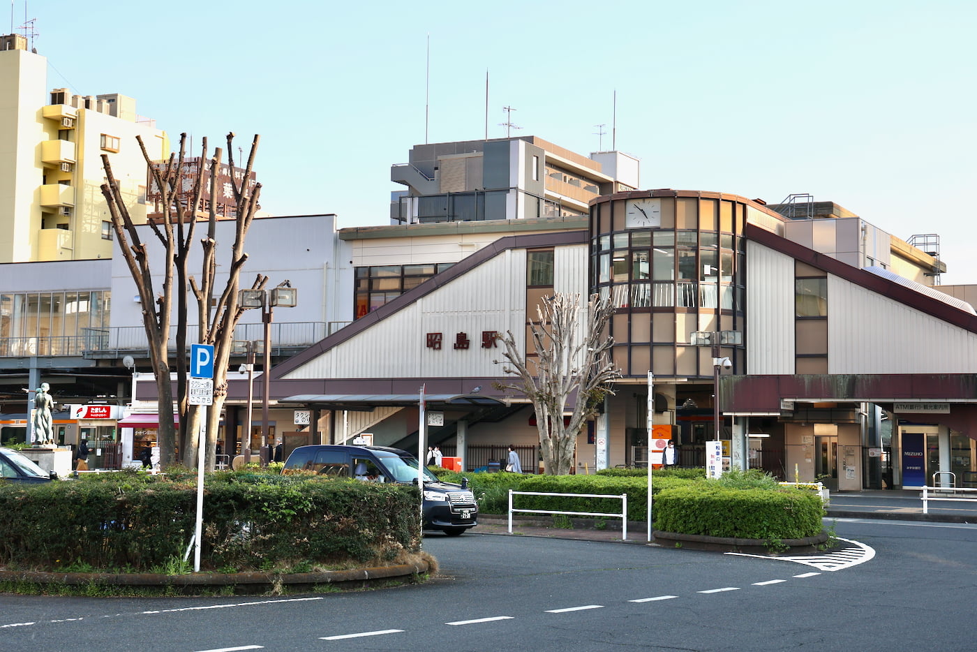 プレミスト昭島 モリパークグランから徒歩3分で「昭島」駅北口に到着です