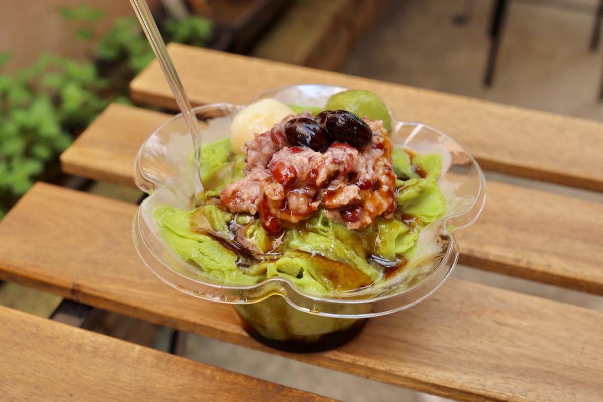 抹茶×自家製丹波黒の豆煮「豆人」
