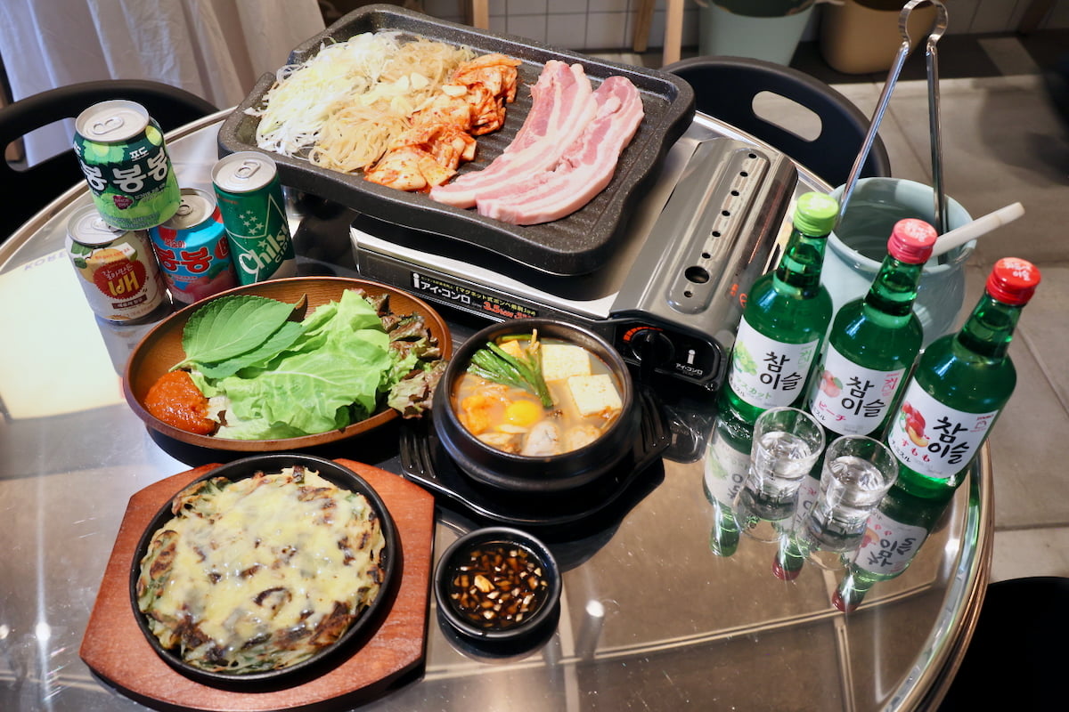 タチヒプレイス|KOREAN CAFÉ & RESTAURANT ONDO|せせらぎ豚の生ギョプサル