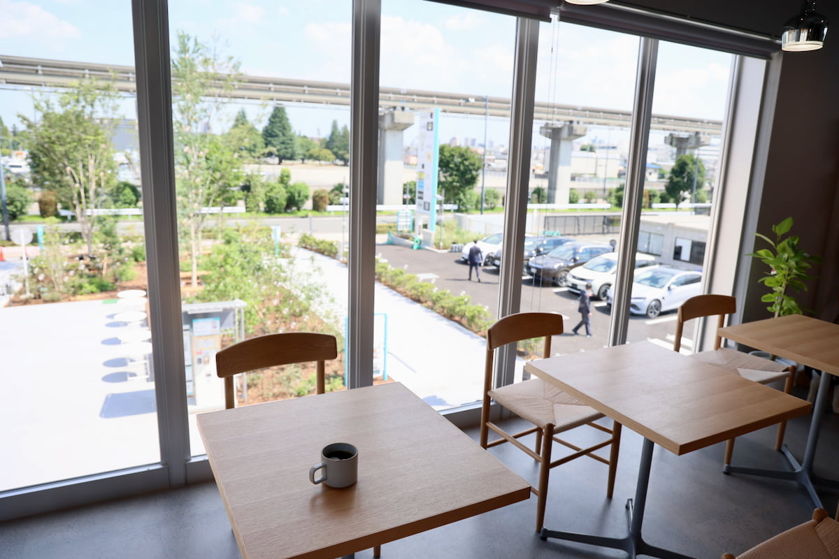 Gris Store & CAFEからのコモンズ