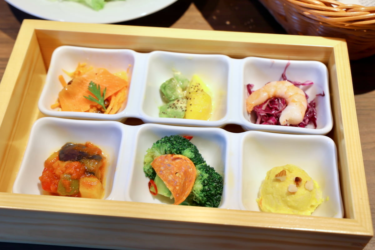ランチセットメニューをいただきます!