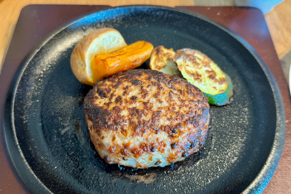 京王堀之内駅近く「PORK.M」で国産豚100%ハンバーグを味わってきた!