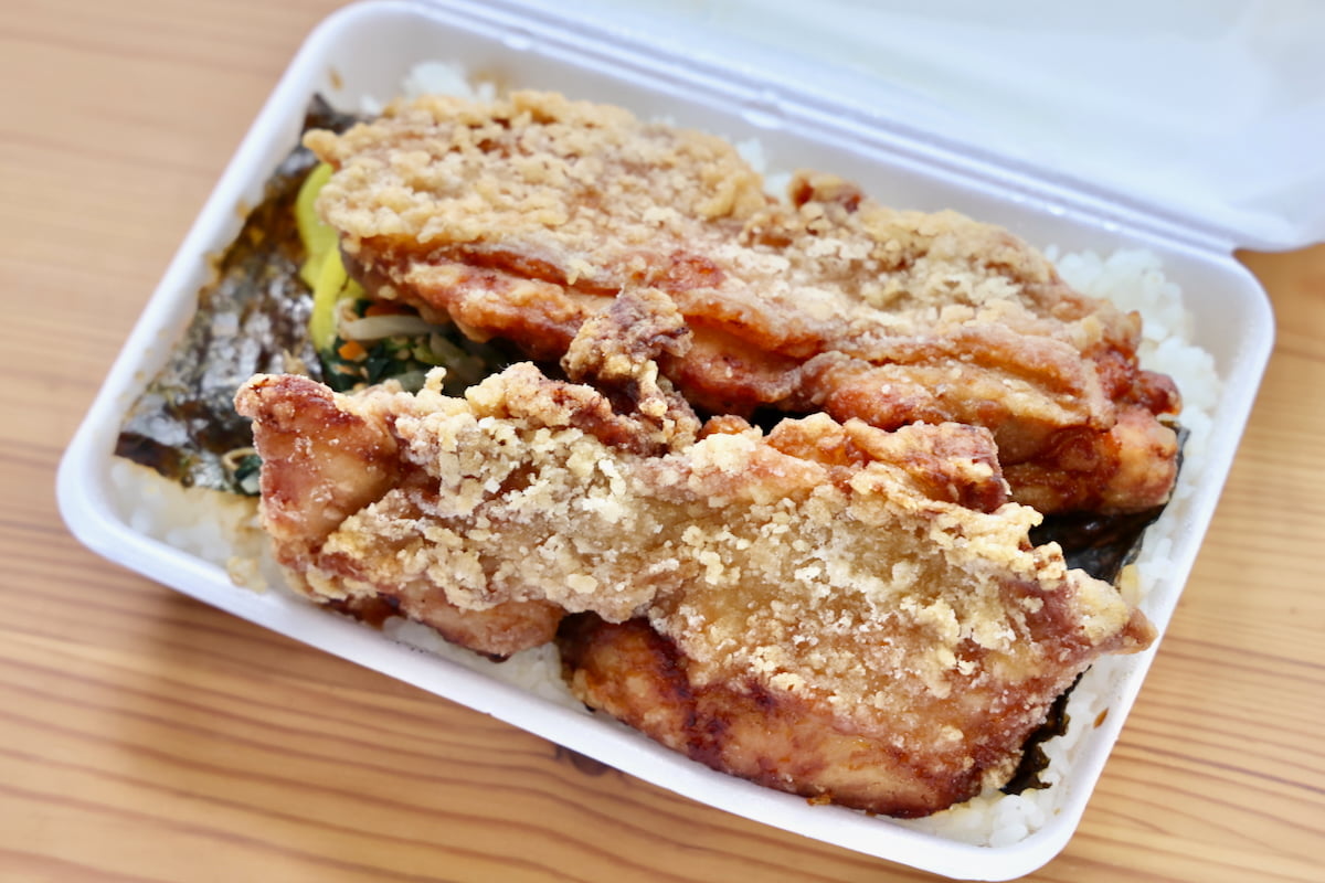 第13位 太陽から揚げ店写真は「ジャンボから揚げ弁当」