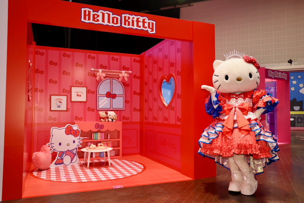「推し色キャラルーム」が楽しめる「カラフルピューロランドハウス」ハローキティ
