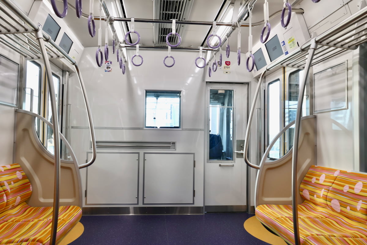 京王2000系 運転席