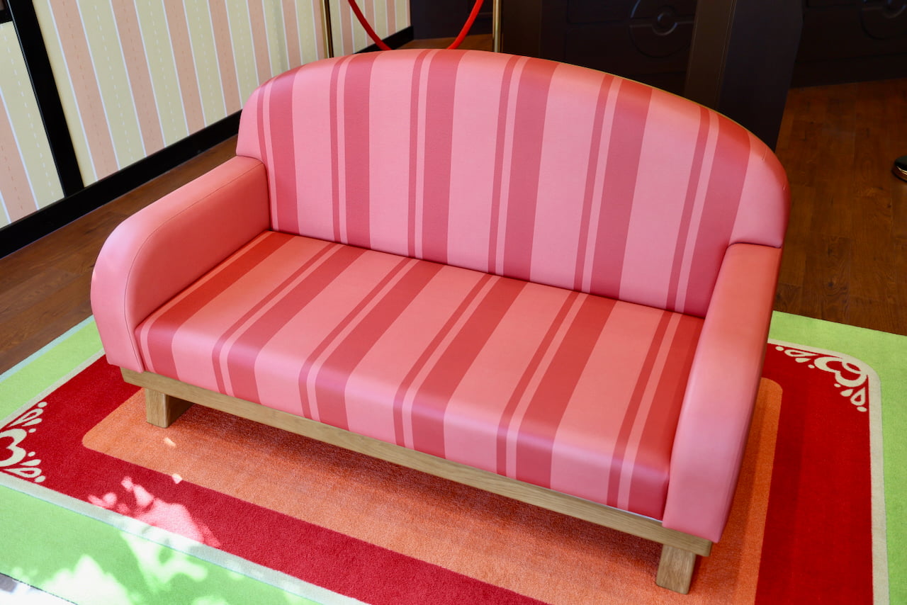 「ポケモンだいすきクラブ」会長のソファー