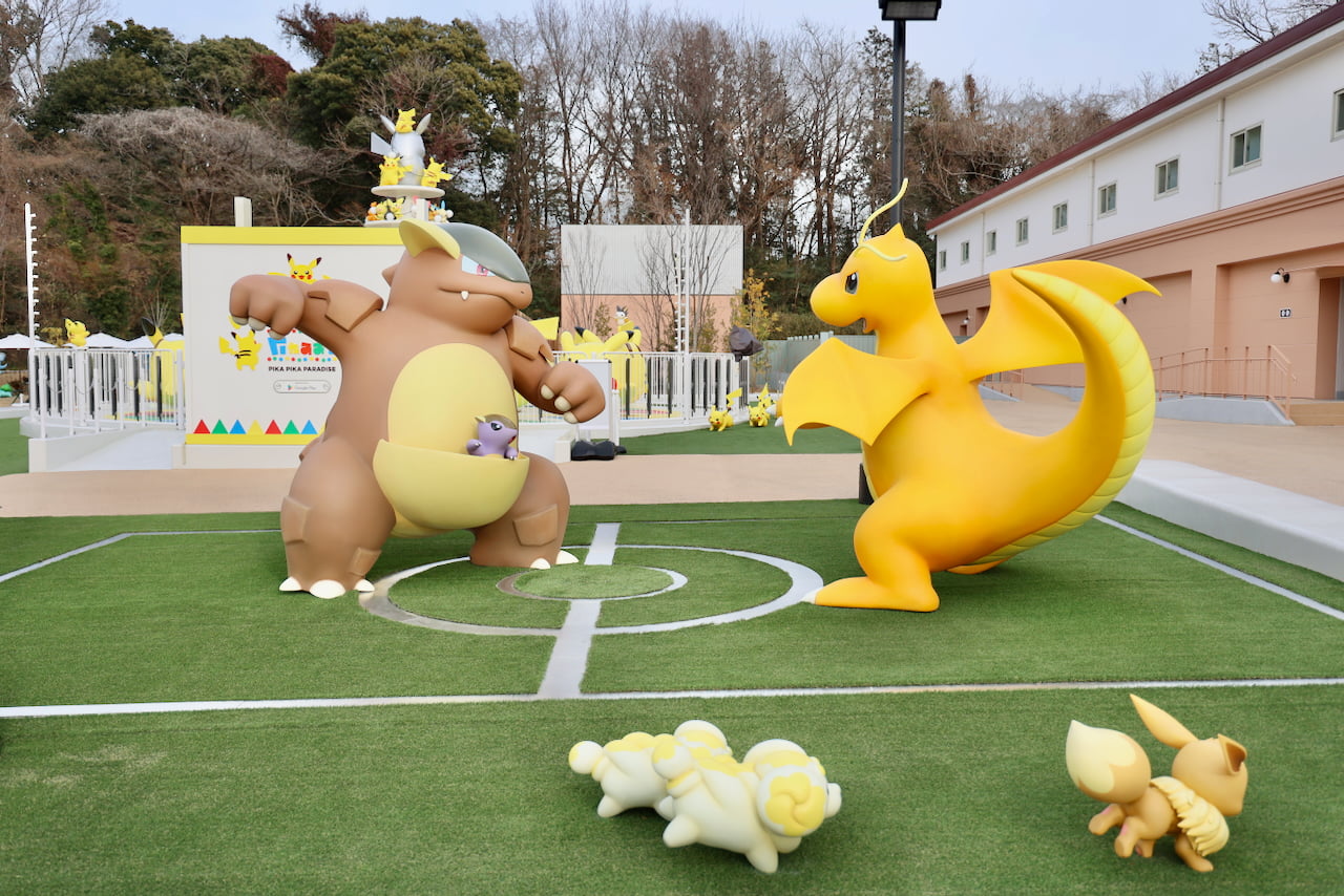 ガルーラーとカイリューはバトル真っ最中!