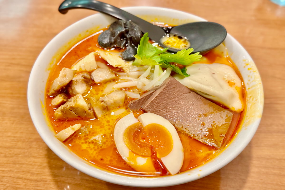 香辣麻辣湯（シャンラーマーラータン）をいただきます！