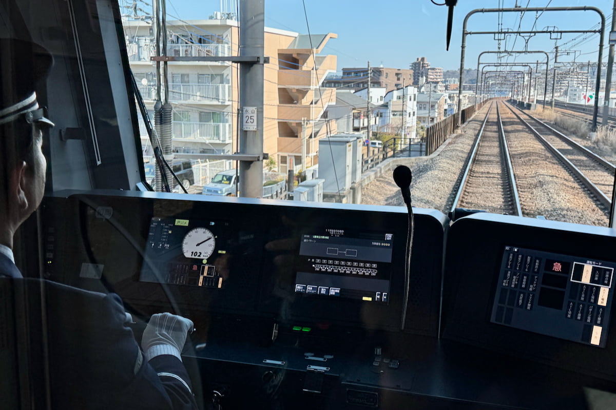 京王2000系 運転席