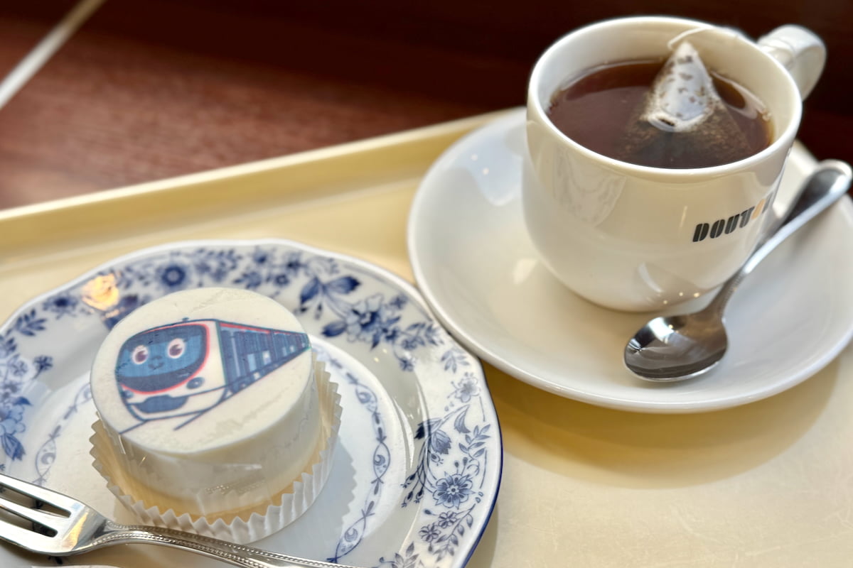 聖蹟桜ヶ丘のドトールで京王電鉄2000系キャラ「にこちゃん」レアチーズケーキが限定販売！