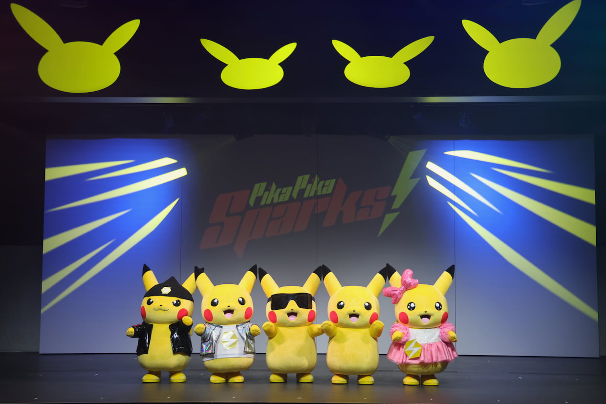 屋内ショー「ピカピカスパークス！」（カヤツリジム）