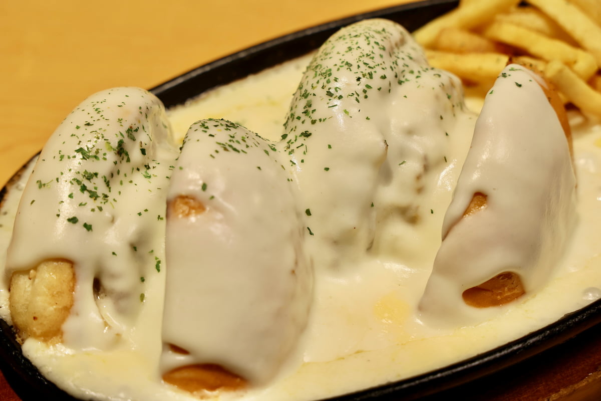 ステーキ宮でチーズまみれバーガー&チーズヴェールハンバーグが期間限定販売中!チーズにまみれてきた