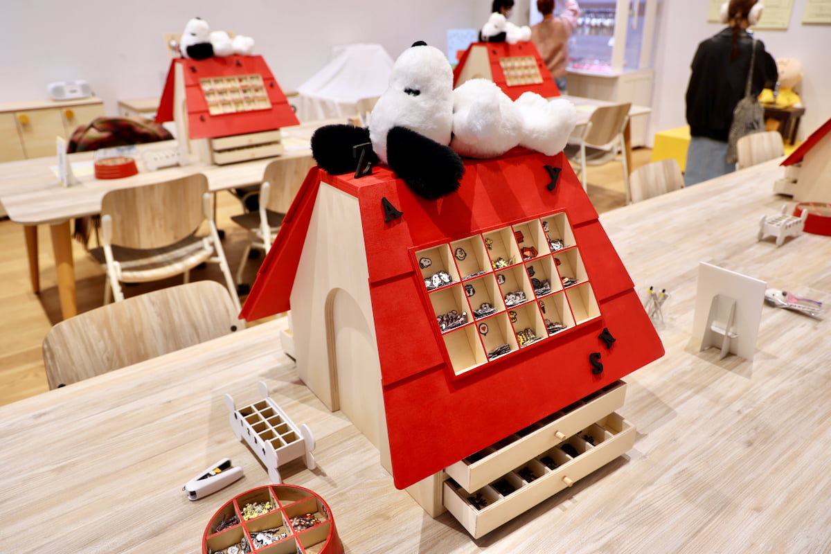 スヌーピーのマスコットタグワークショップを体験