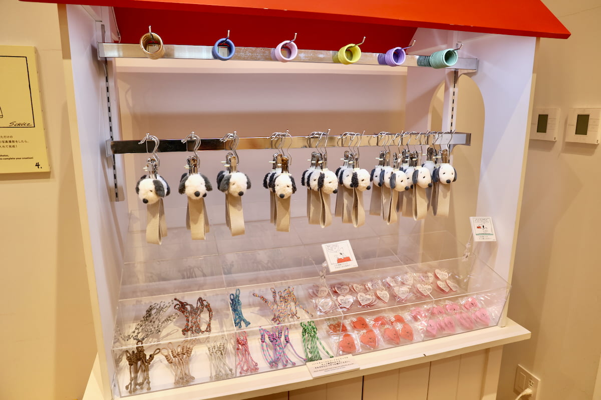 スヌーピーのマスコットタグワークショップを体験