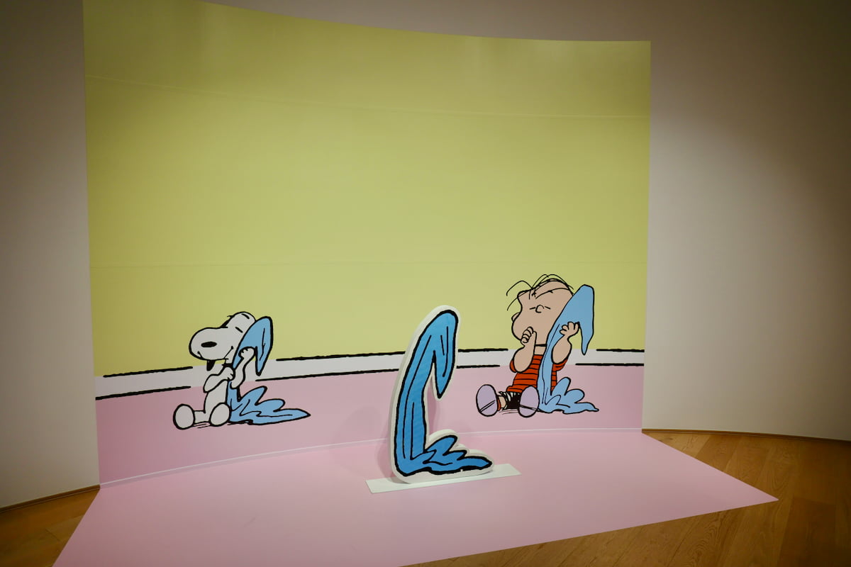 ライナスの“安心毛布”フォトスポットも