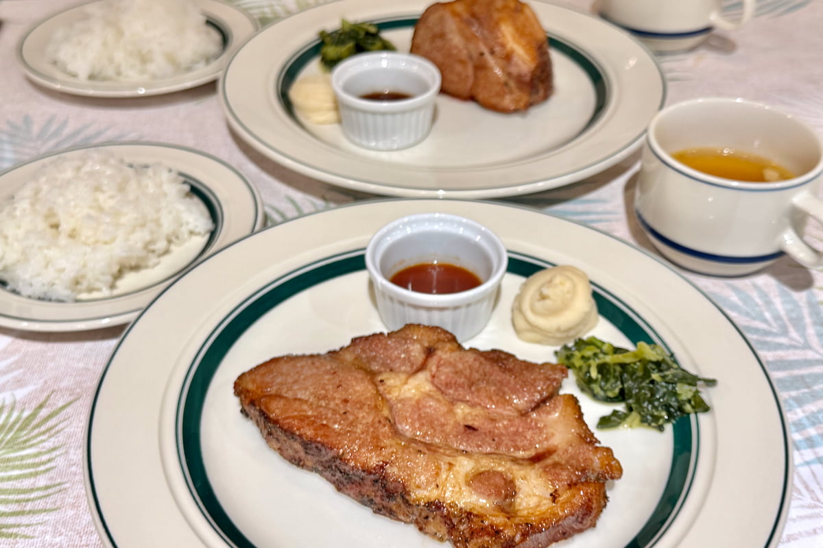 マロリーポークステーキ「高尾山(270g)」と「日和山(200g)」をいただきます！