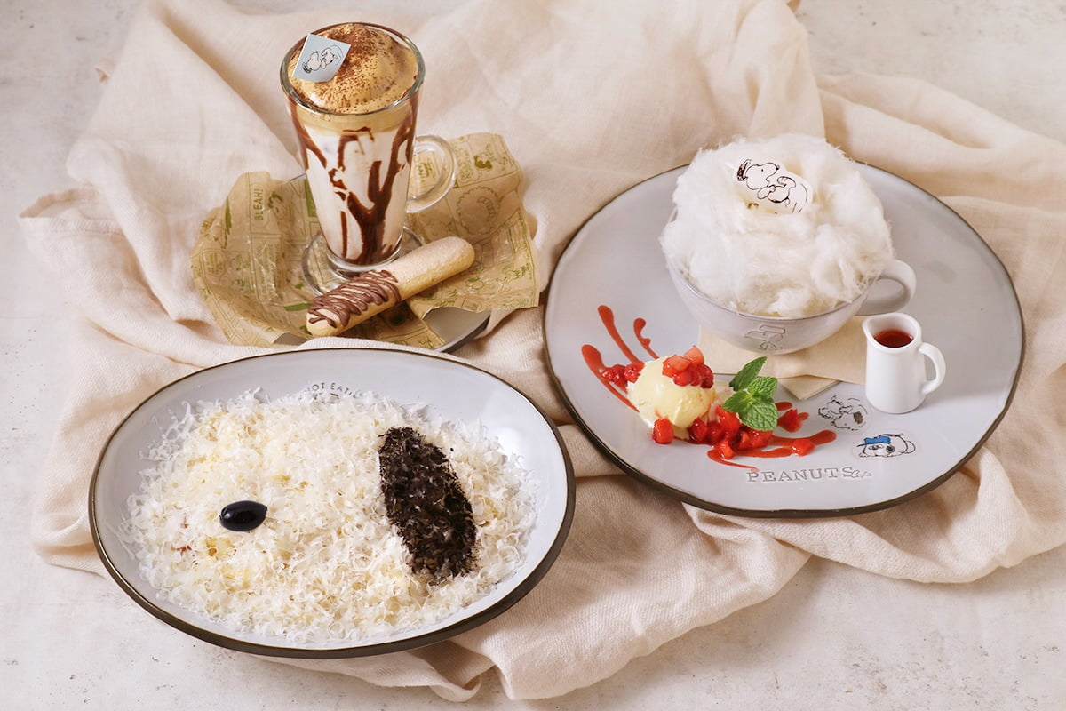 隣のPEANUTS Cafeではコラボメニューも