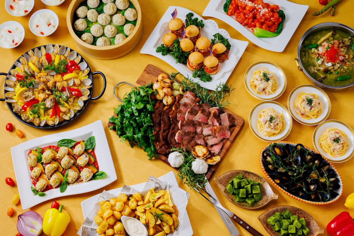 立川で“肉×世界グルメ”三昧!GWに「ステーキ食べ放題」ブッフェが13日間限定開催