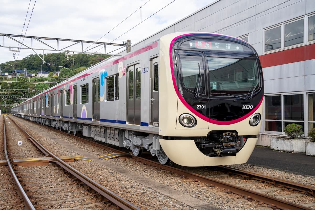京王線・井の頭線でホームドア整備進む 各駅の設置スケジュールは?
