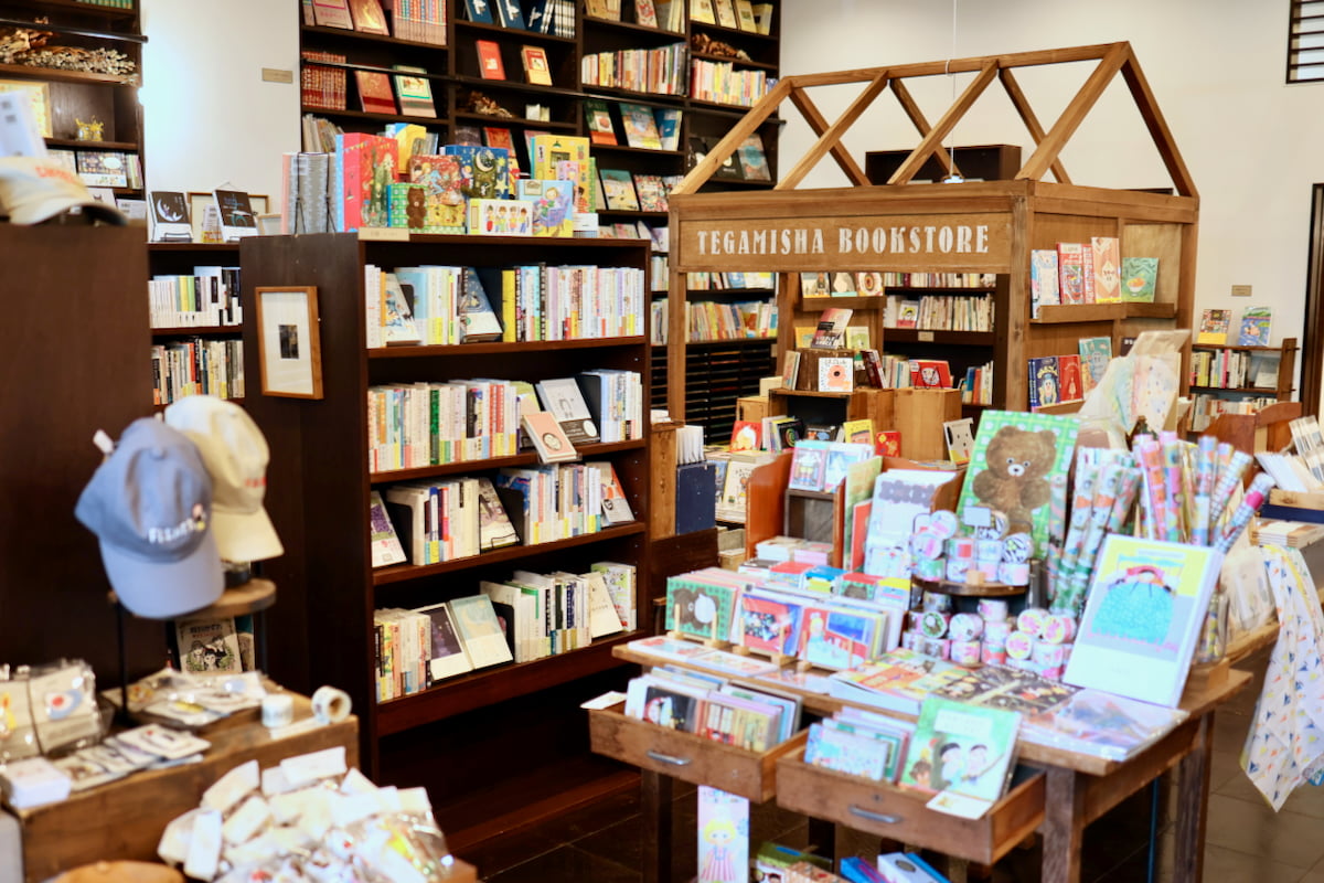手紙社の書店「TEGAMISHA BOOKSTORE」が立川へ移転！宝探しみたいな店内をレポート