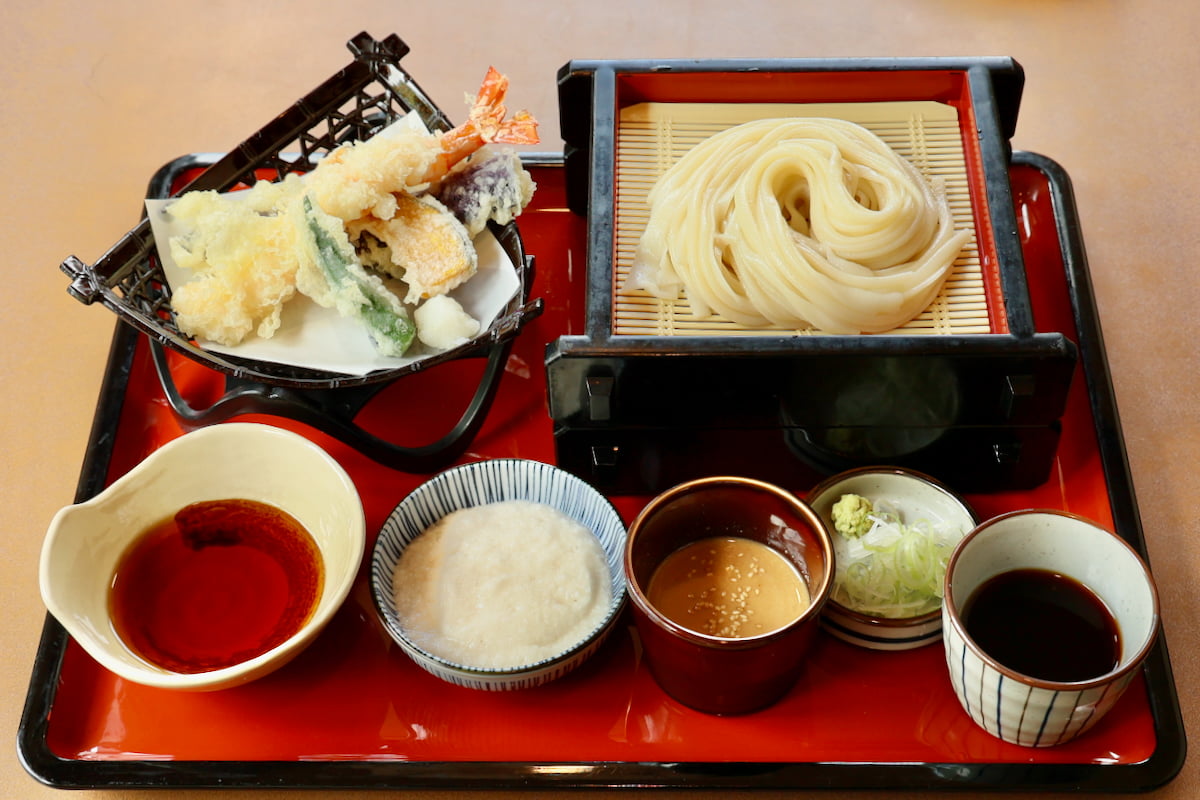「味の民芸」で“手延べうどん食べ放題”3日間限定開催へ！大海老天付き食べ放題を先行体験してきた