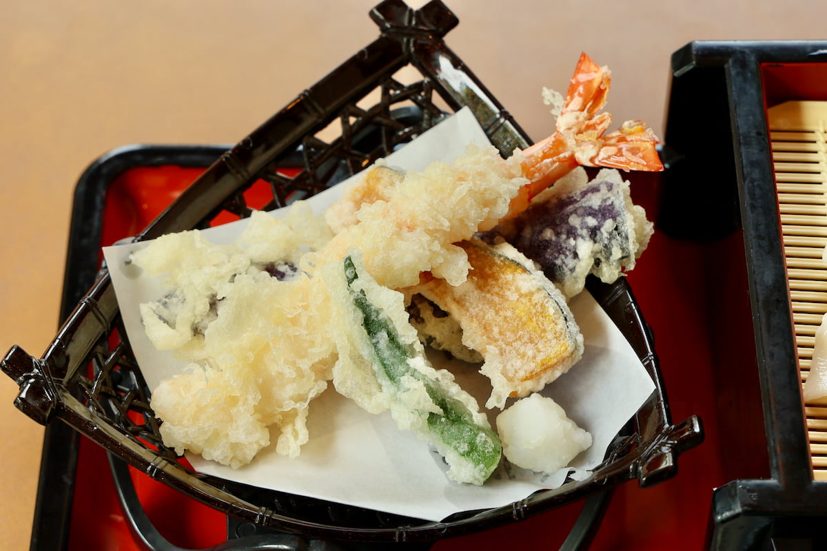 「味の民芸」で“手延べうどん食べ放題”3日間限定開催へ！大海老天付き食べ放題を先行体験してきた