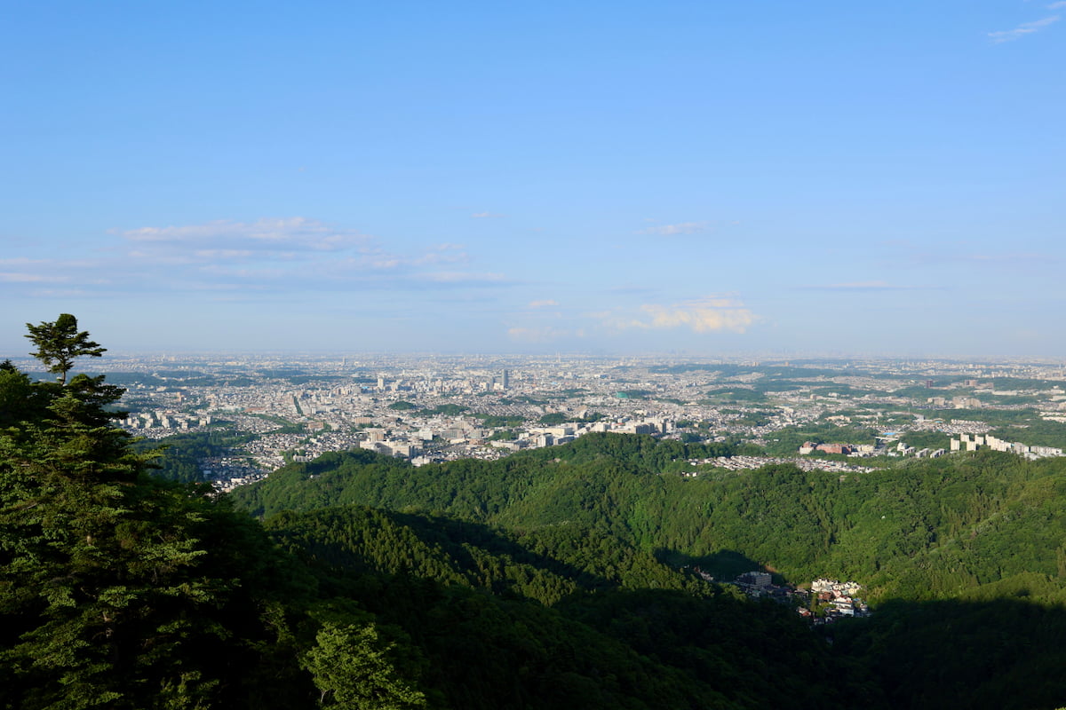 高尾山ビアマウント2026がスタート！昼も夜も絶景、“天空のビアガーデン”がさらに進化