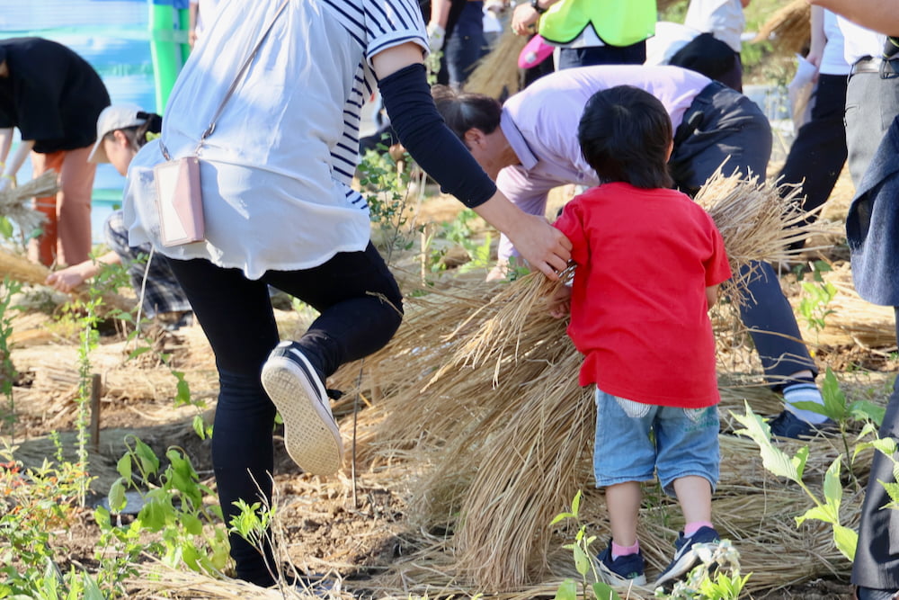 イオン八王子滝山で植樹祭開催!約1,500本を植樹、完成間近の施設も見えてきた