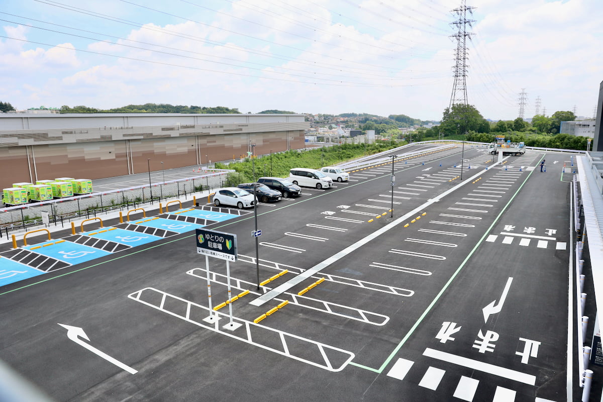 イオン八王子滝山 駐車場 South(ひよどり山トンネル側) 約320台