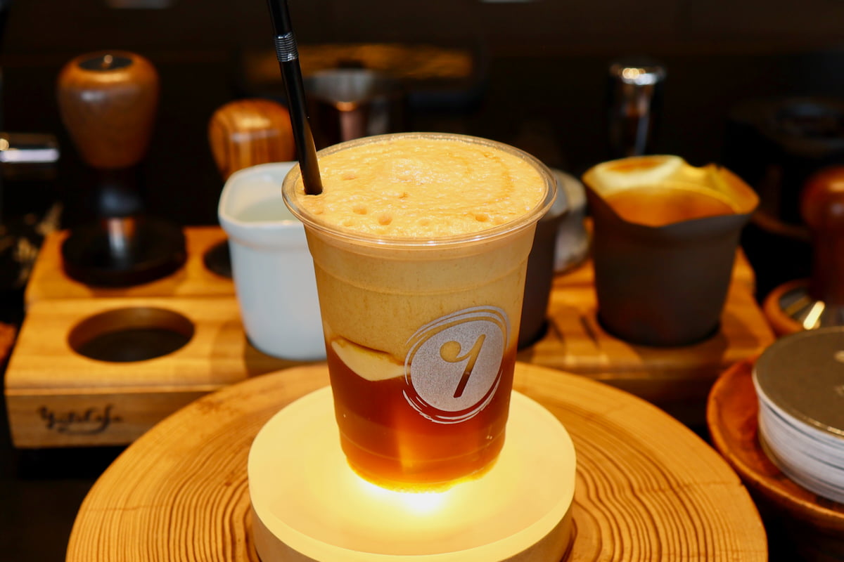 コーヒーソーダ「ブラック・パンチ」(770円)