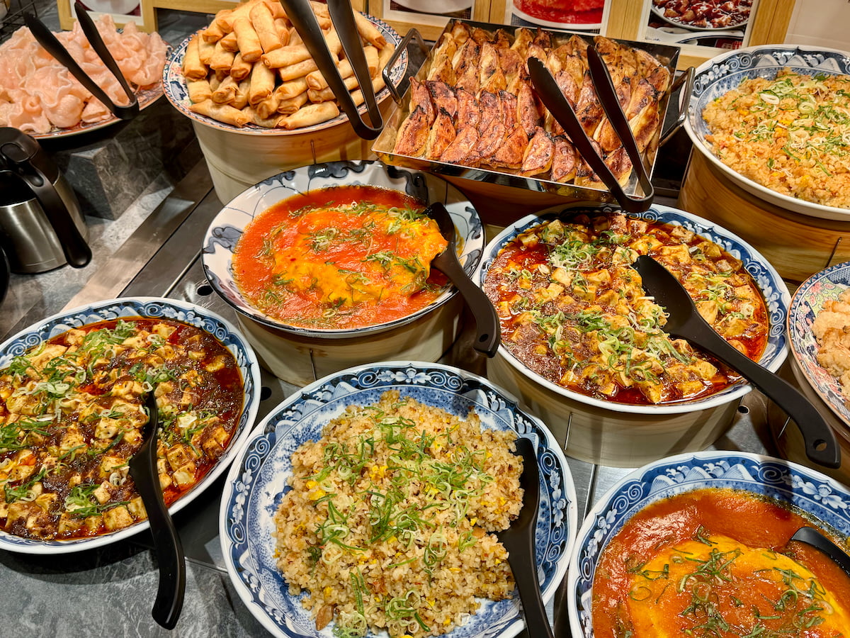 東京初出店「THE BUFFET 点心甜心 三鷹店」先行レポ!麻辣湯や小籠包、プレミアムスイーツまで楽しめる新スタイル食べ放題を体験