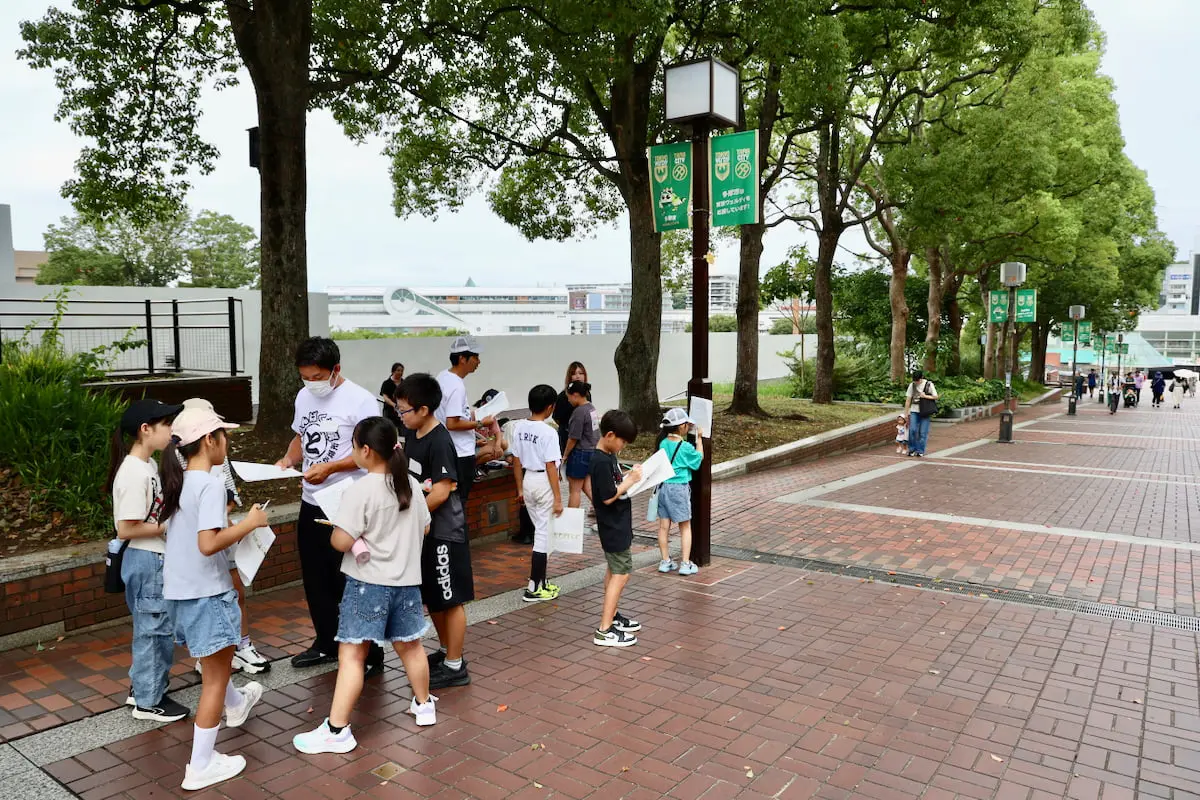 パルテノン大通りでのKY活動(危険予知活動)