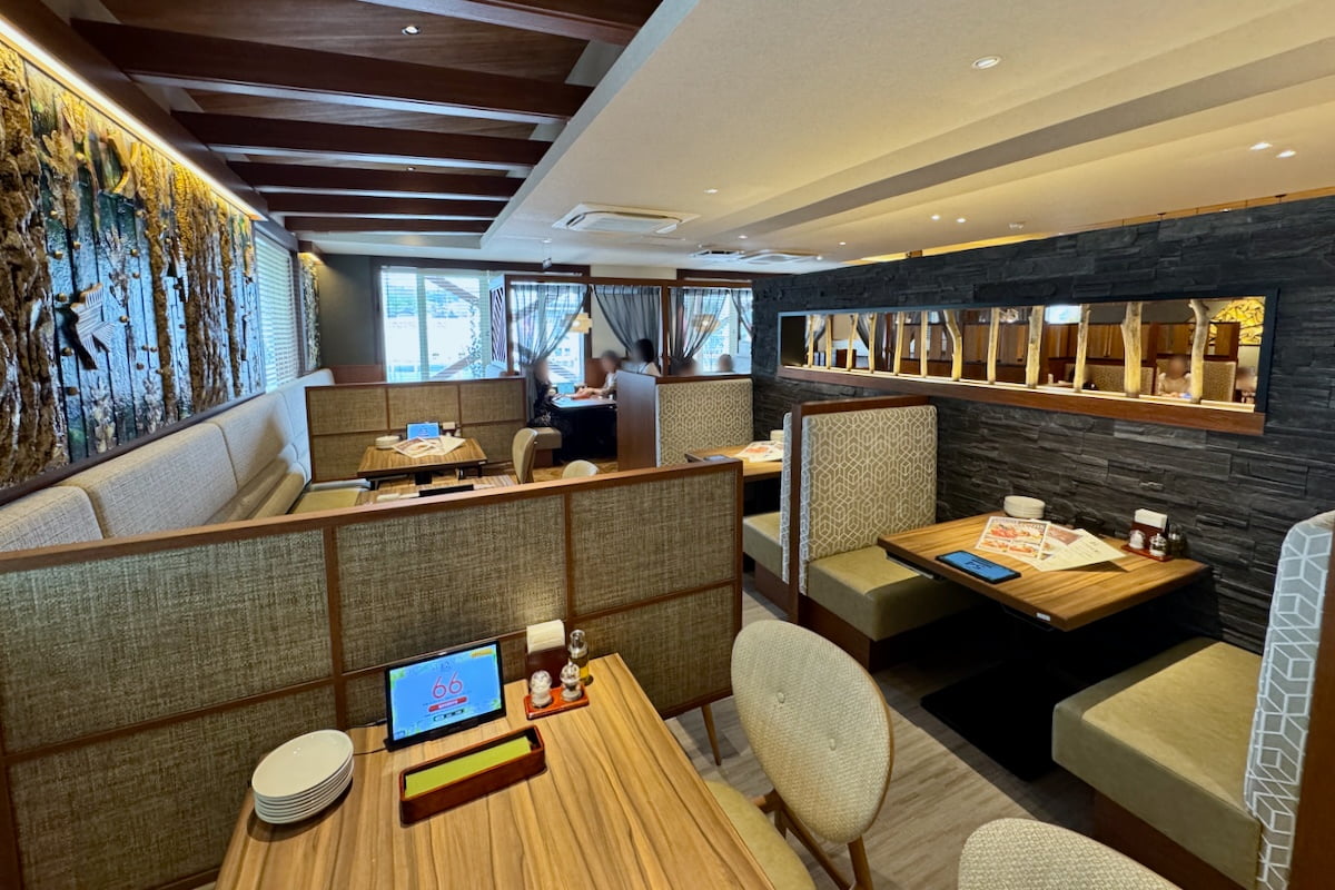 「ペルティカ多摩境店」の店内